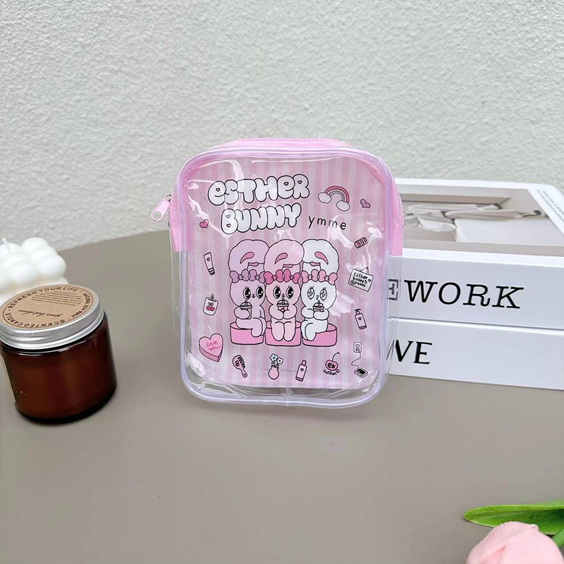 Urocza przezroczysta kosmetycz – Travel Accessories In Japan recenzja i cena