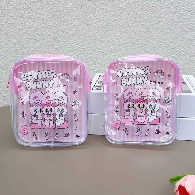 Urocza przezroczysta kosmetycz – Travel Accessories In Japan recenzja i cena